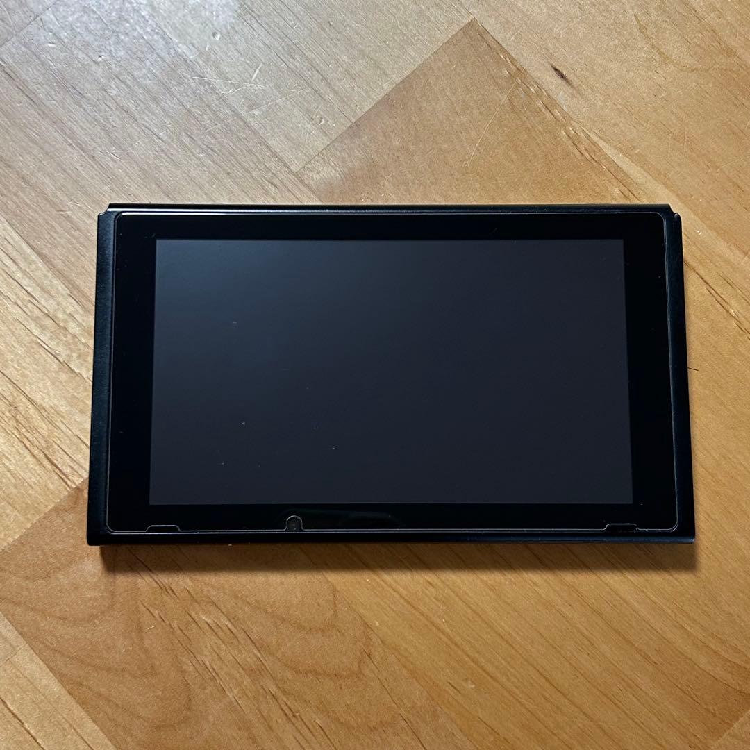 Nintendo Switch 本体 + 充電器 + HDMIケーブル