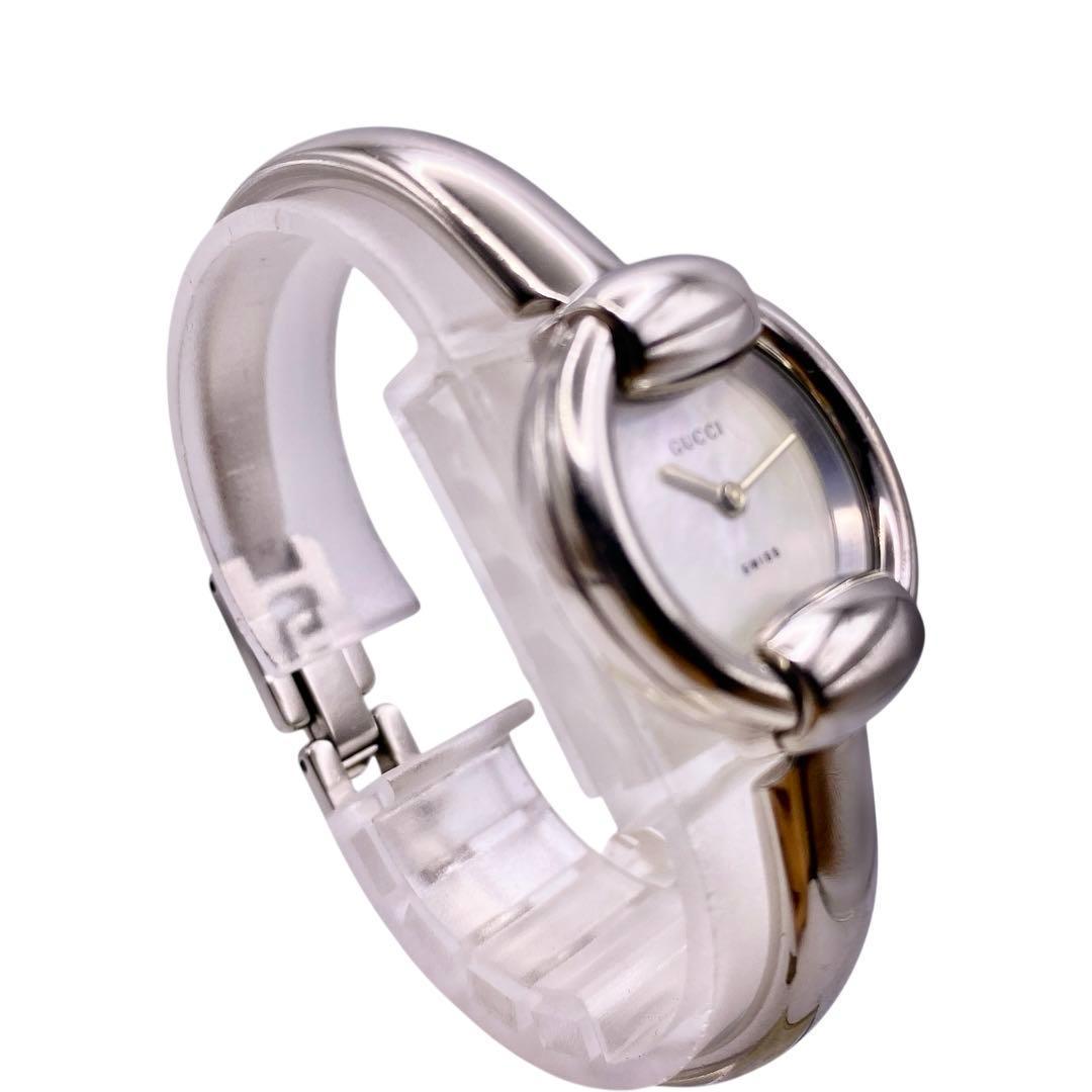 GUCCI シェル シルバー ラウンド レディース 腕時計 1317