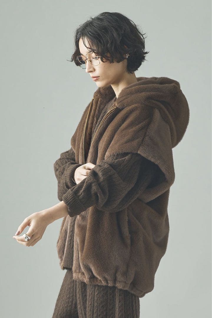 新品◻︎25AW Curensology カレンソロジー　ファーフーディーベスト