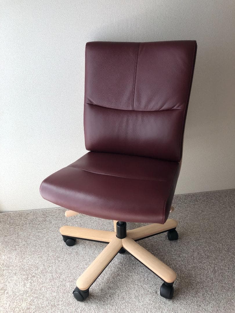 カリモク デスクチェア XT5831