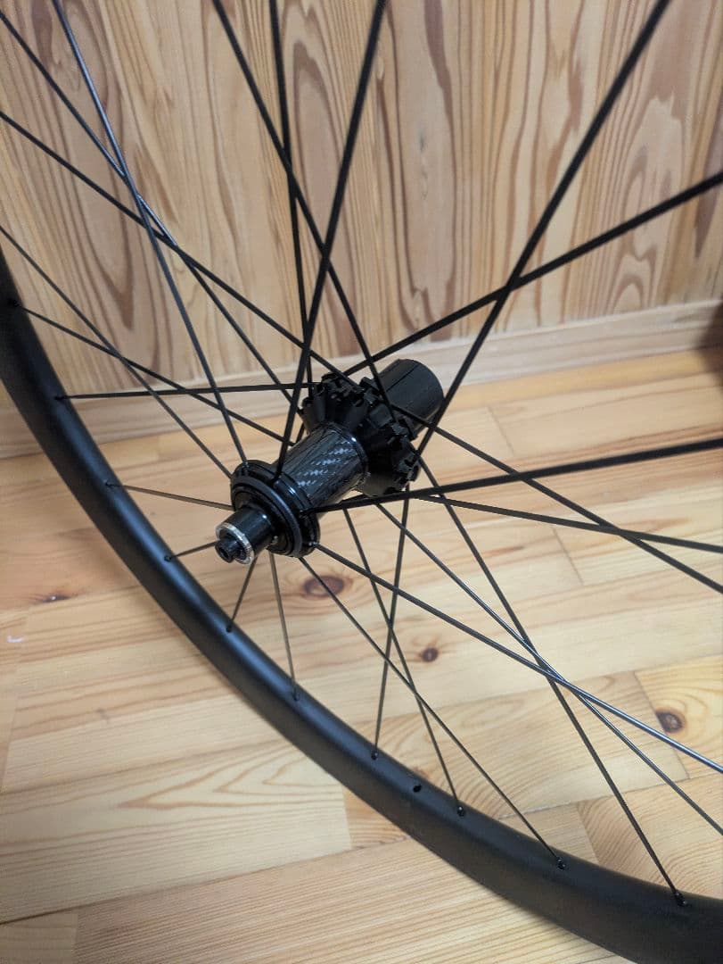 t1000カーボンリムブレーキホイール 50mm クリンチャー