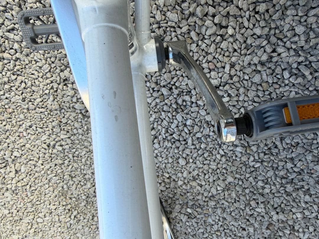 ブリジストン エグゼシティ 26インチ 白