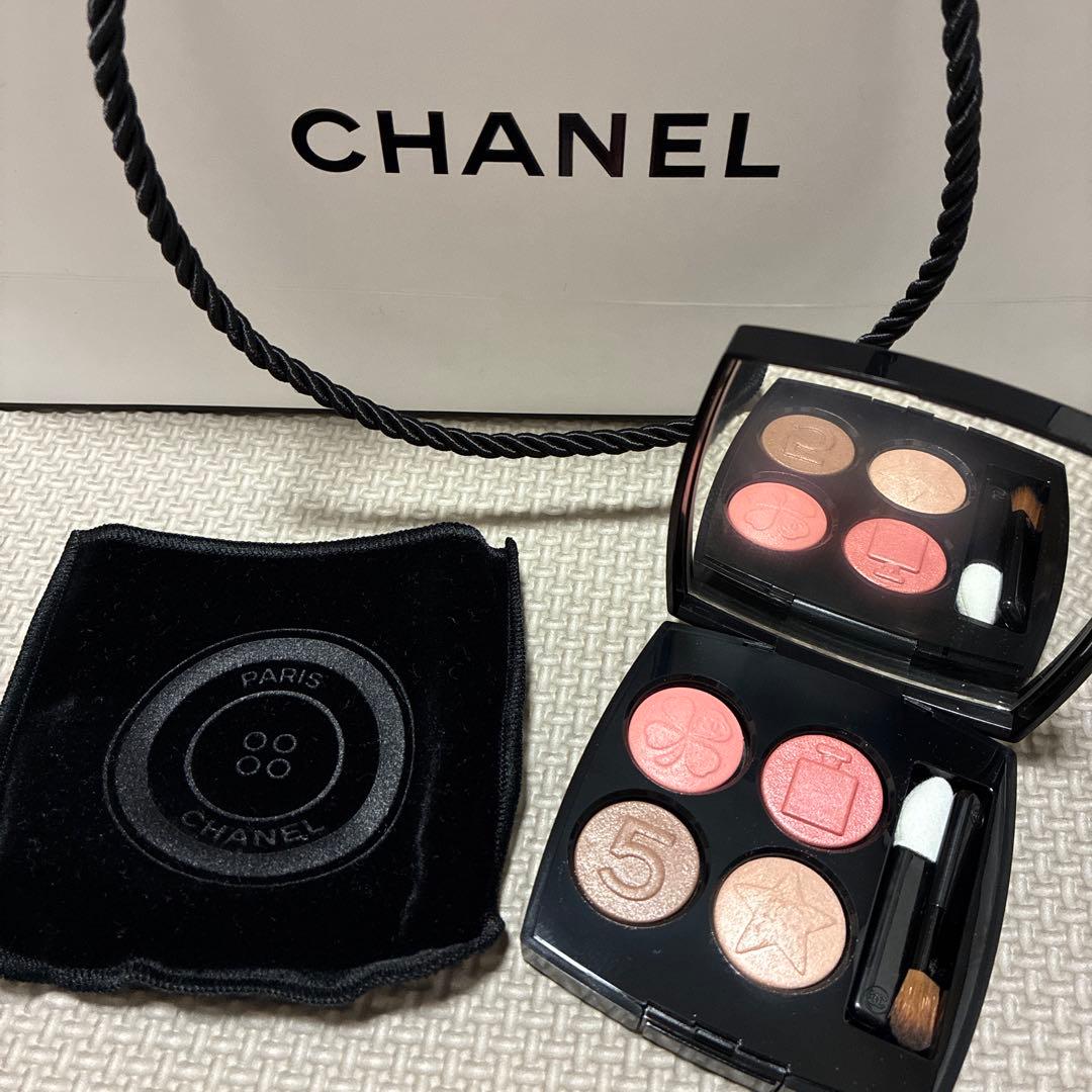 CHANEL レ キャトル オンブル ブトン 209 ブトン アドモアゼル