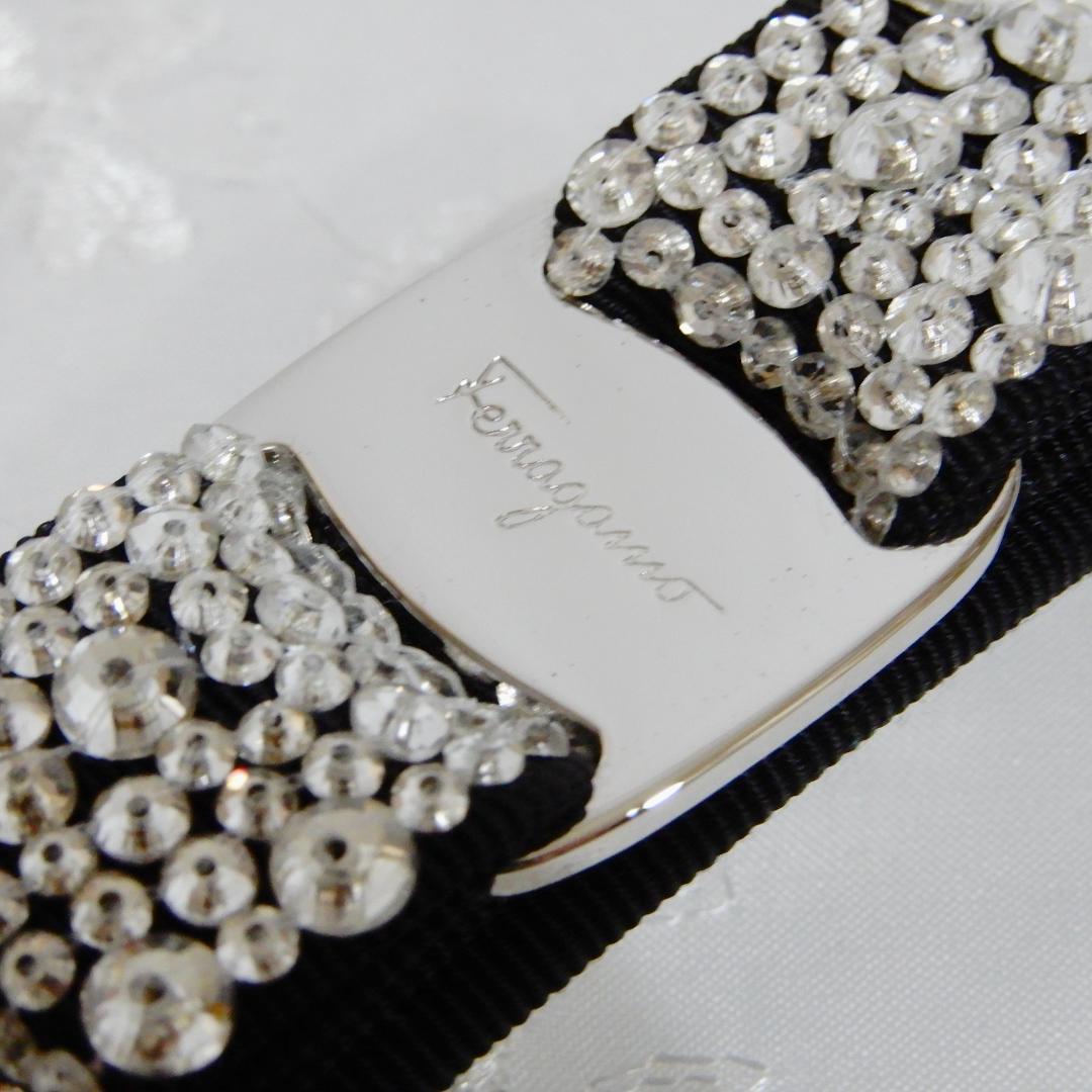 【極美品】フェラガモ　バレッタ　ヴァラ ラインストーン　黒　ヘアピン