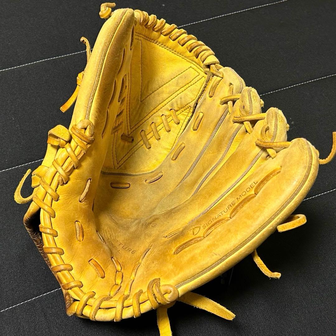 【希少】【廃盤】ダルビッシュ有モデル　グローブ