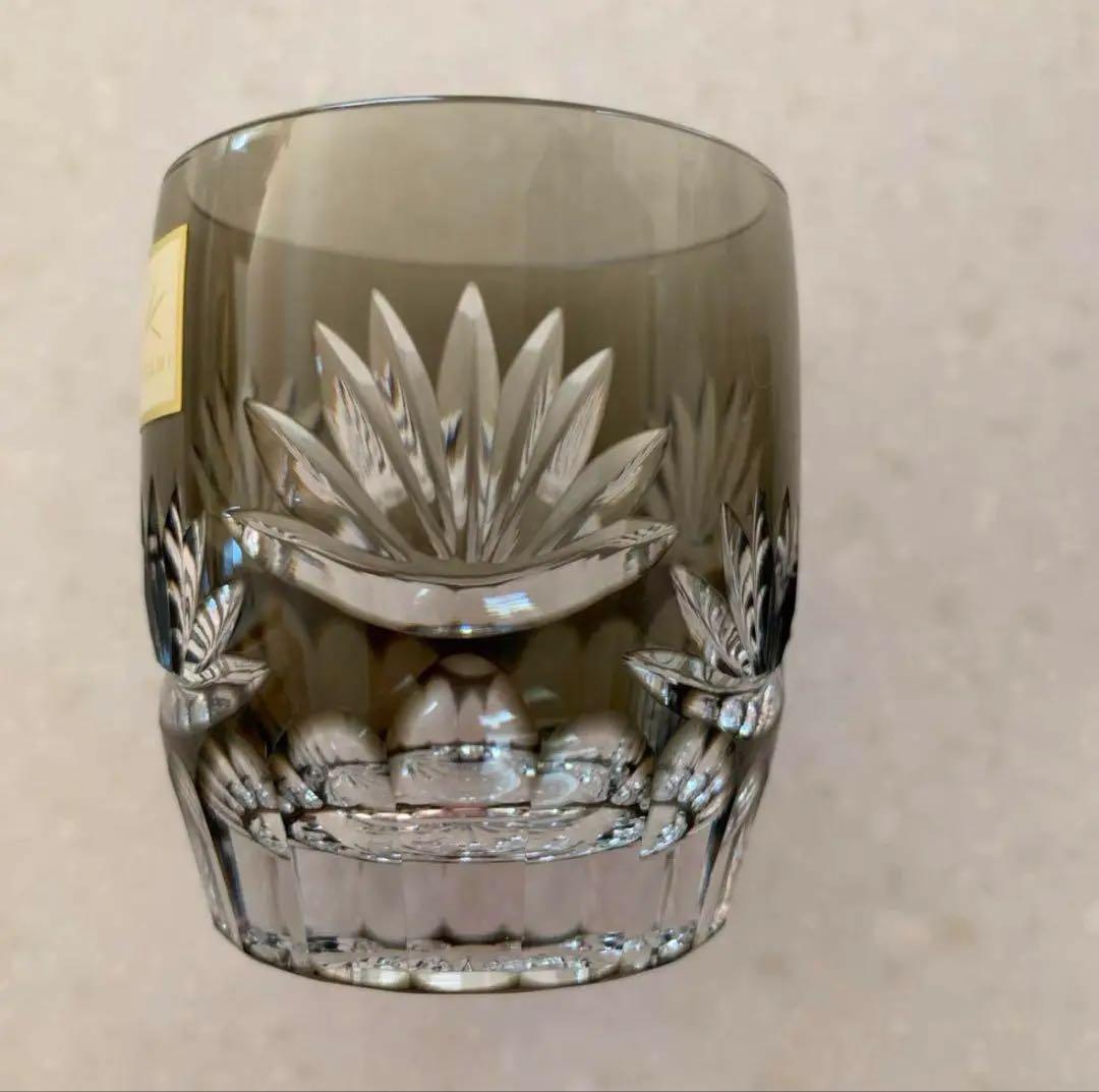 新品未使用KAGAMI カガミクリスタル　江戸切子　冷酒杯2個　睡蓮　ペア