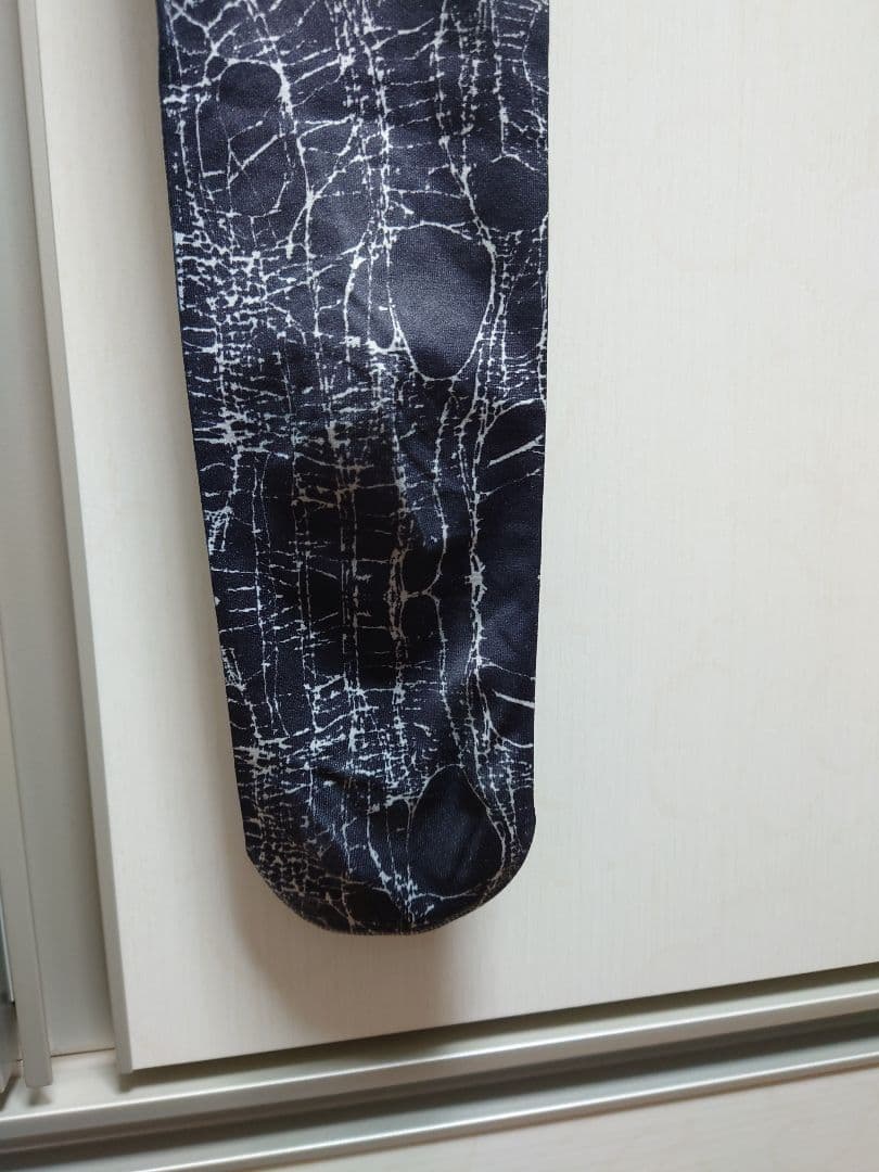 alice auaa アリスアウアア　ネットプリントタイツ　黒