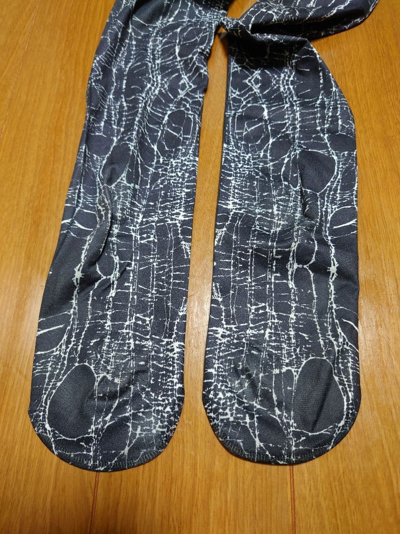 alice auaa アリスアウアア　ネットプリントタイツ　黒