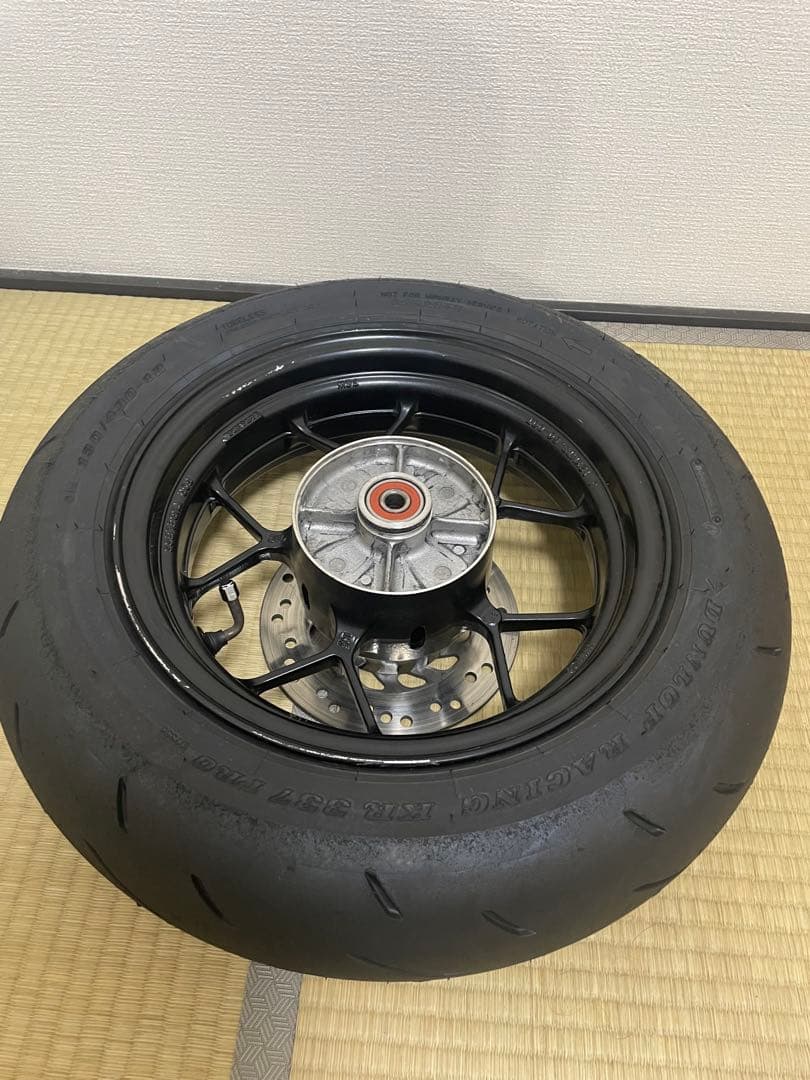 グロム　jc61 純正リアホイール　タイヤディスク付き