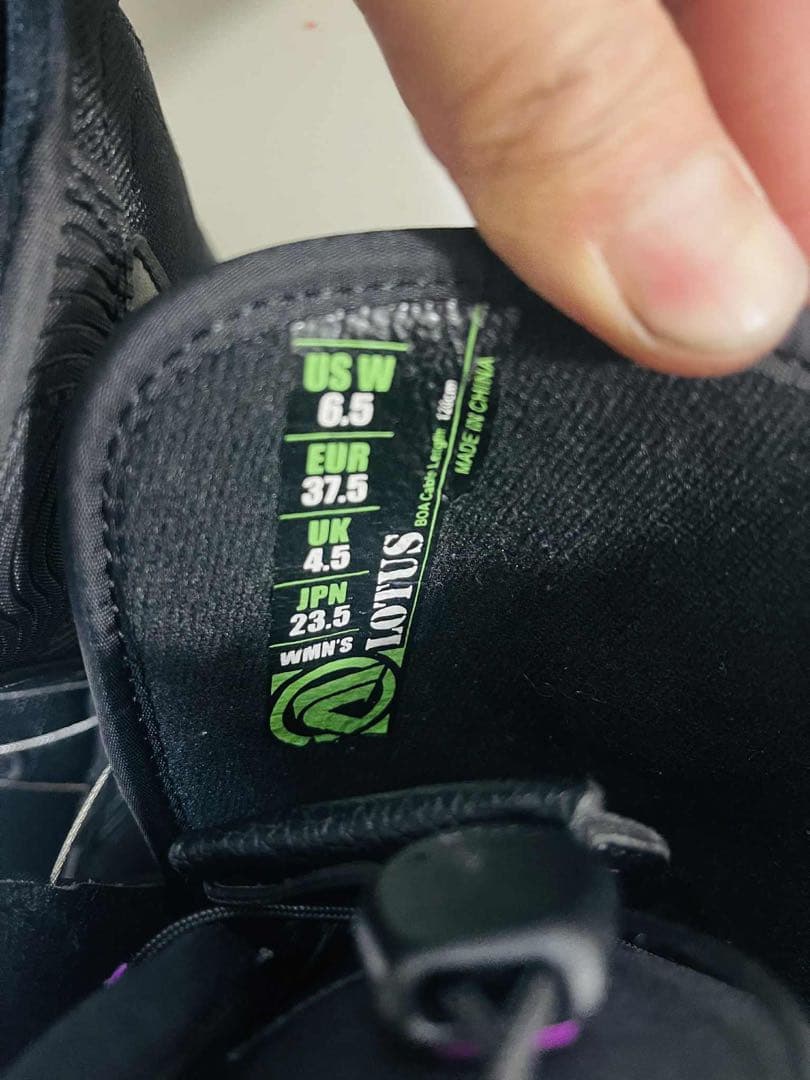 【良品】FLOW Lotus スノーボードブーツ 23.5cm　ボアシステム