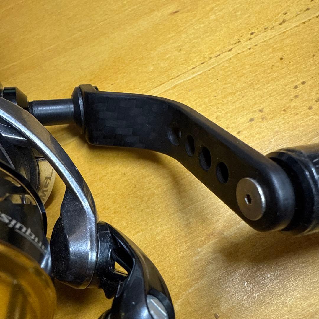 Vanquish 2500HGS スピニングリール　スタコンパワーハンドル付き