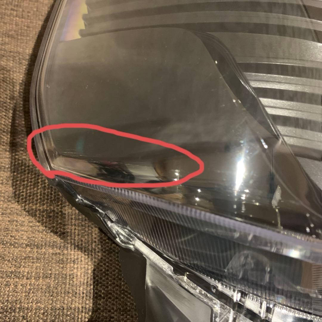 ホンダ　N-BOXカスタム　JF5/6右側ヘッドライト