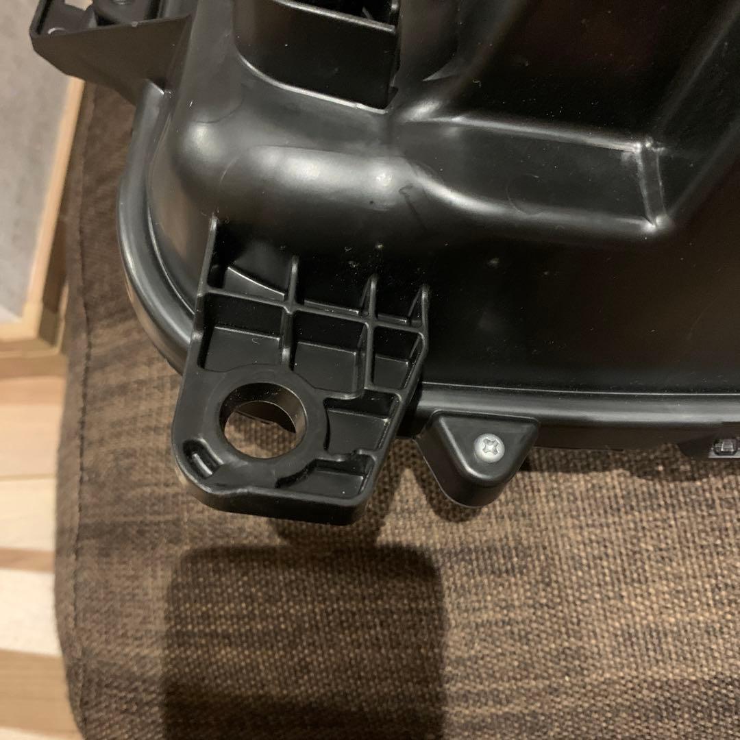 ホンダ　N-BOXカスタム　JF5/6右側ヘッドライト