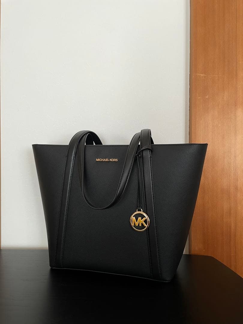 ★値下げ中★【新品】MICHAEL KORSレザーショルダートートブラック