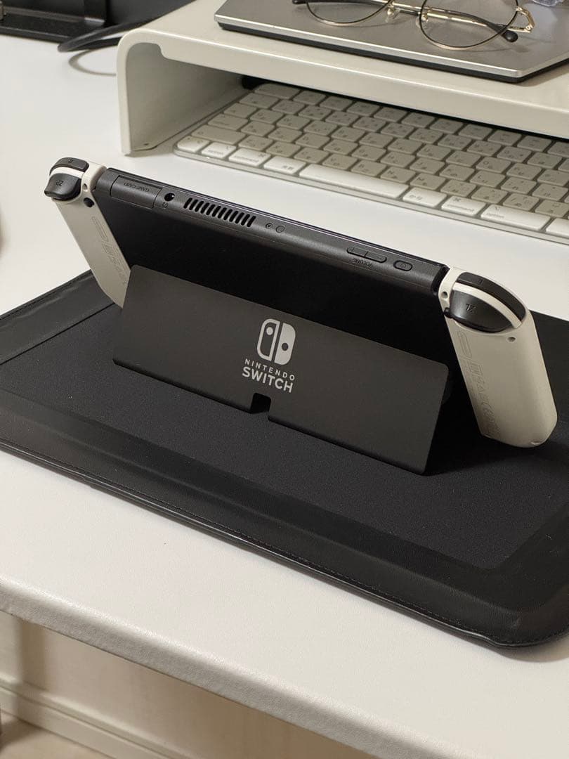 【美品】Nintendo Switch 有機ELモデル+お買い得セット