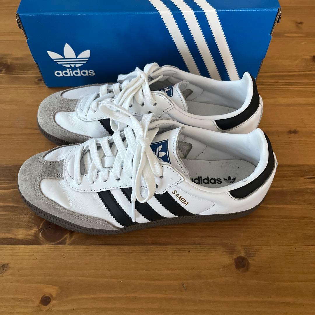 アディダス　サンバ　23センチ美品