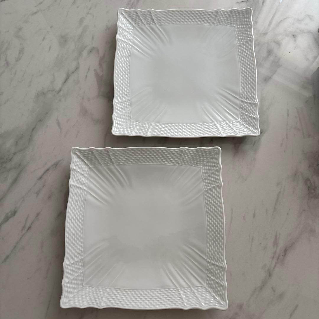 【新品未使用】ベッキオホワイト スクエアプレート 22cm 2枚