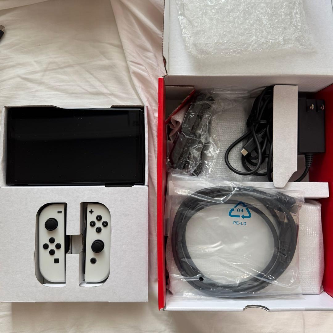 【極美品】Nintendo Switch 有機ELモデル