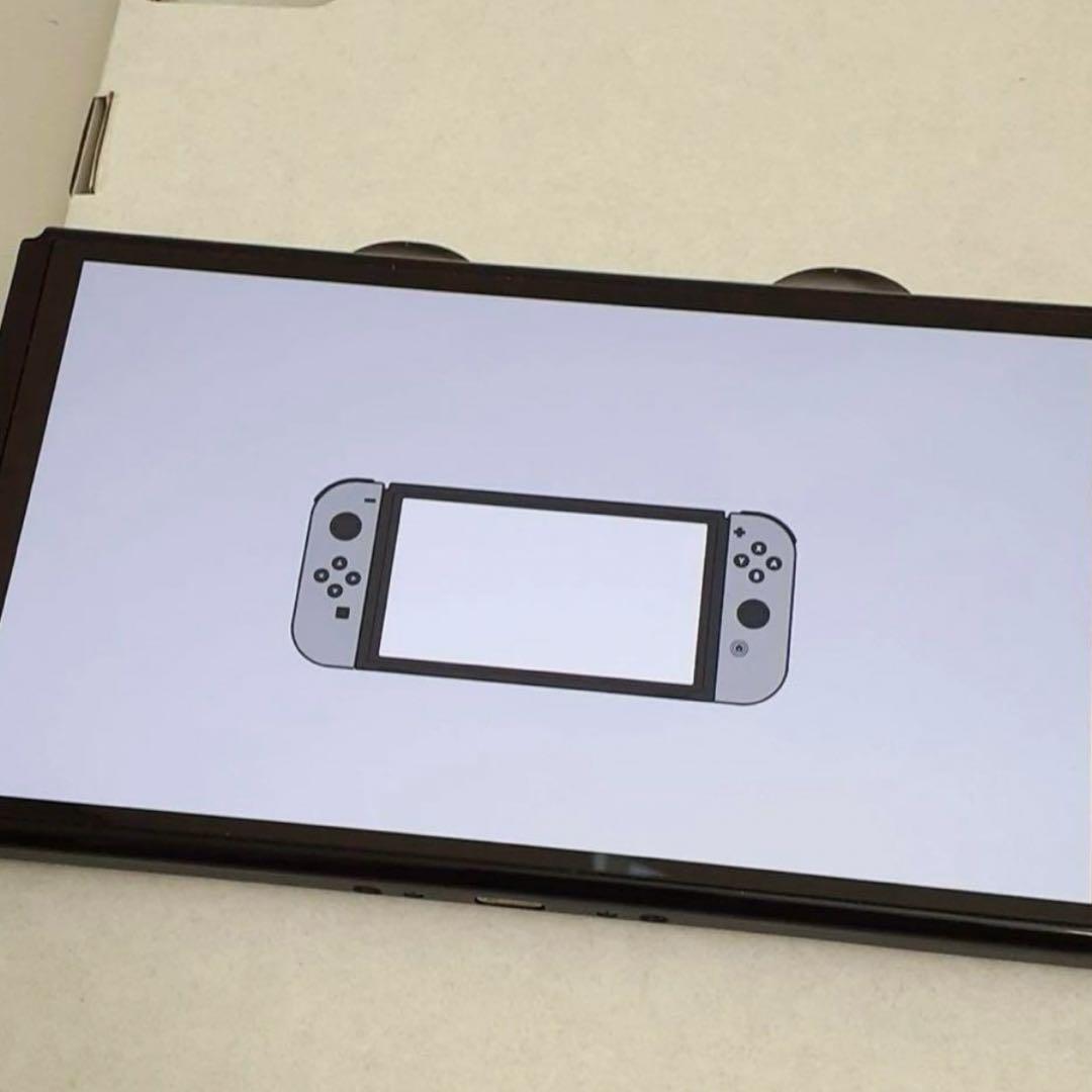 【極美品】Nintendo Switch 有機ELモデル