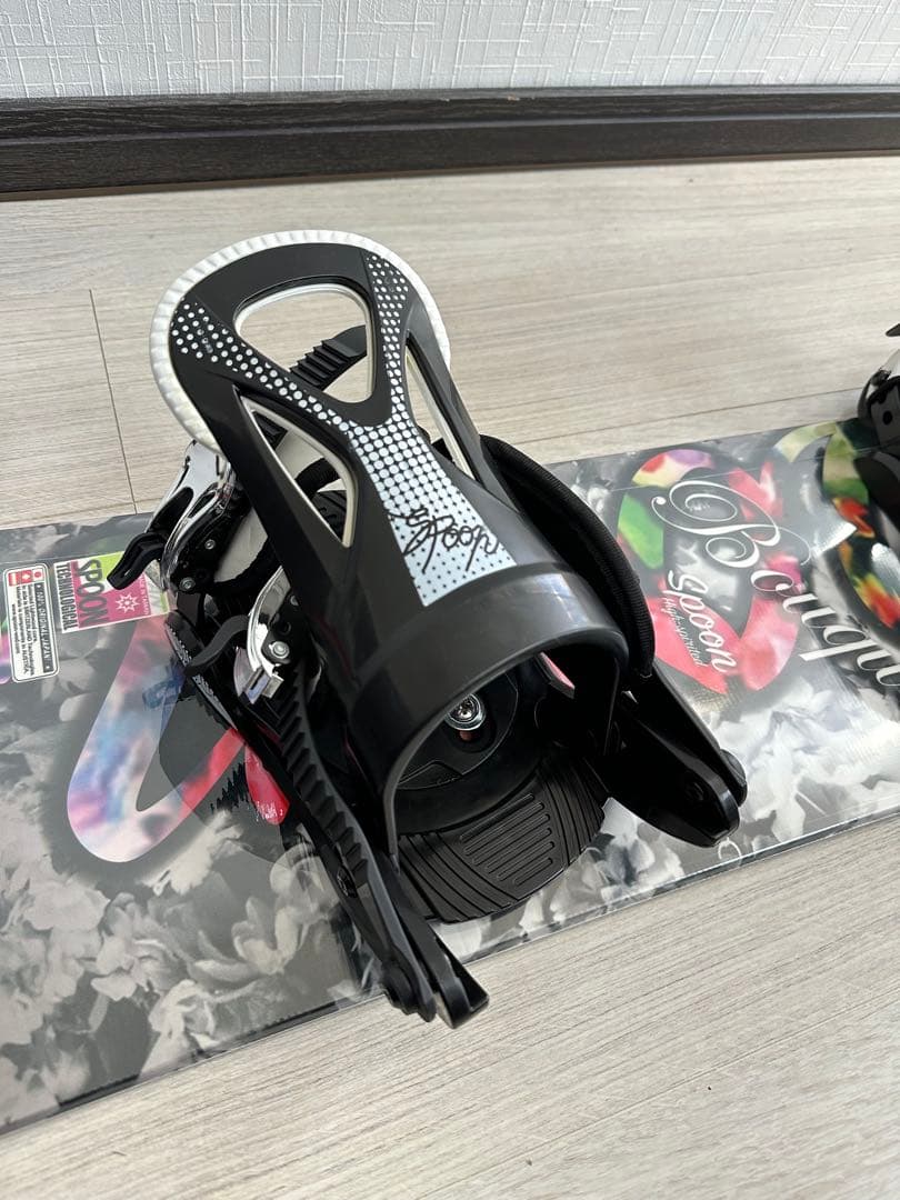 【新品未使用❗️】spoon スノーボード　120cm FLAT bouquet