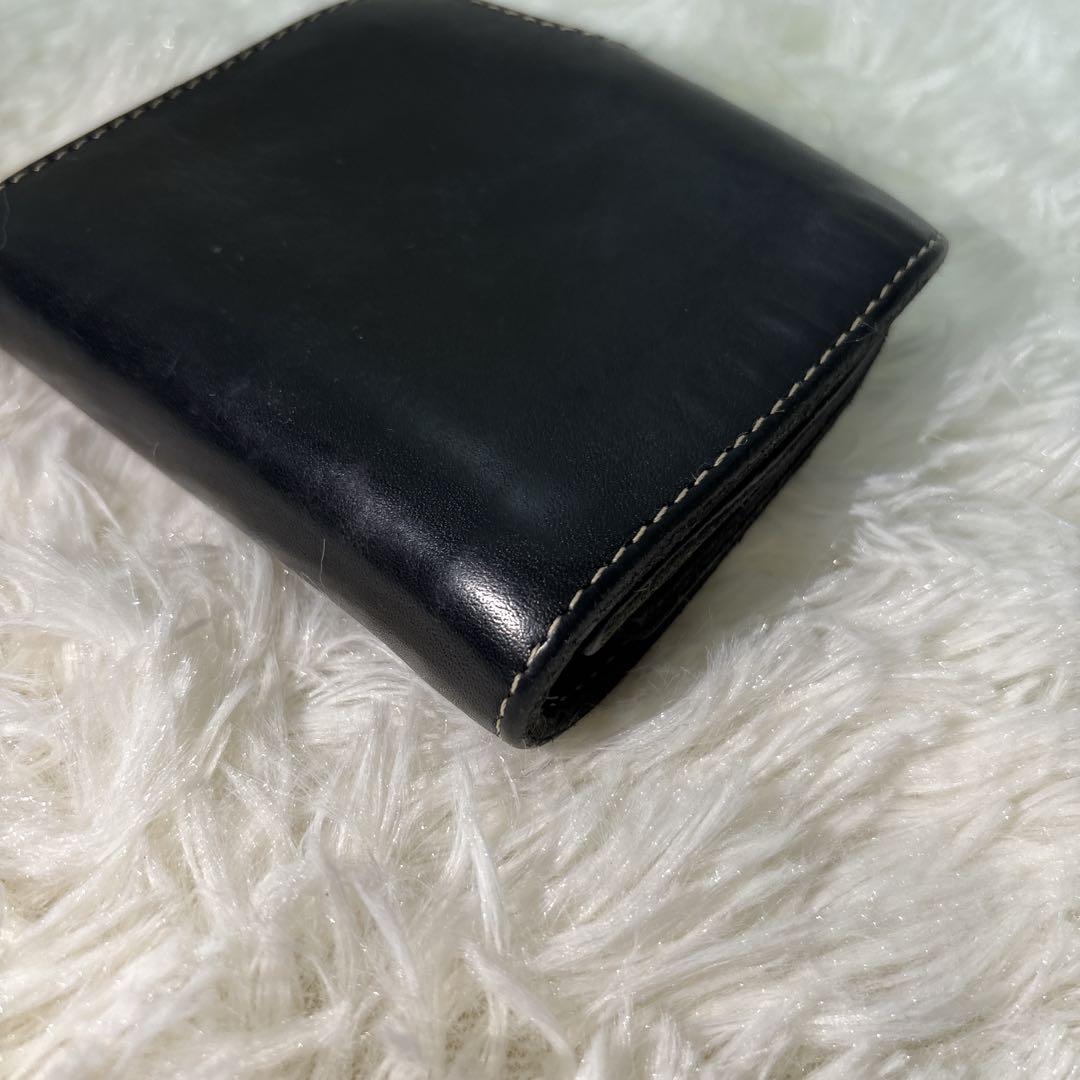 極美品　レッドムーン　2つ折り財布　ブラック　折りたたみ　金具　ウォレット　黒