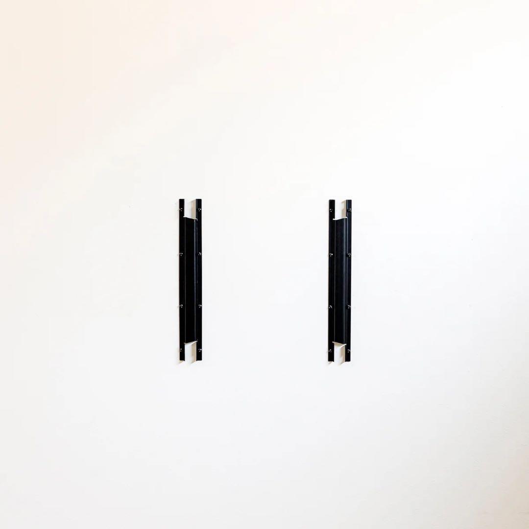 【値下げ中】FLOAT テレビ 壁掛け金具 石膏ボード 賃貸 現状復帰可能