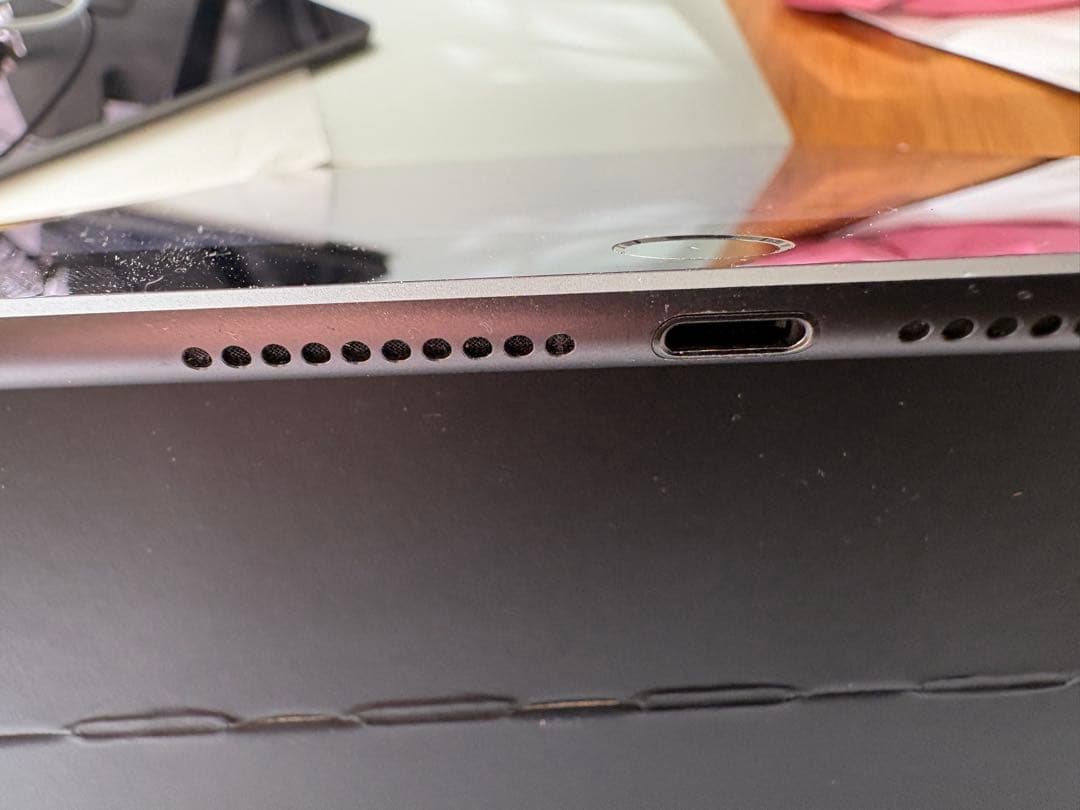 m*i様 iPad mini 5th Cellular 64GB スペースグレイ