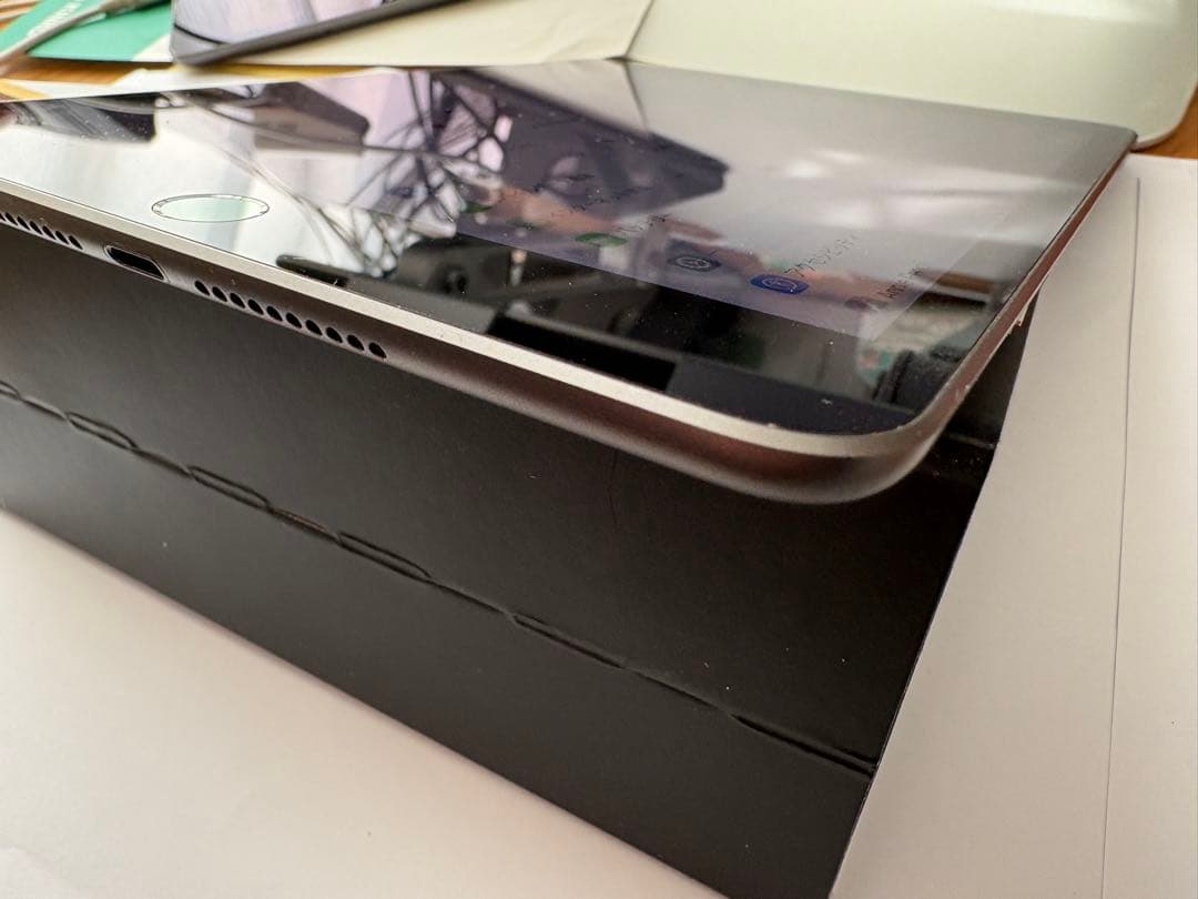 m*i様 iPad mini 5th Cellular 64GB スペースグレイ