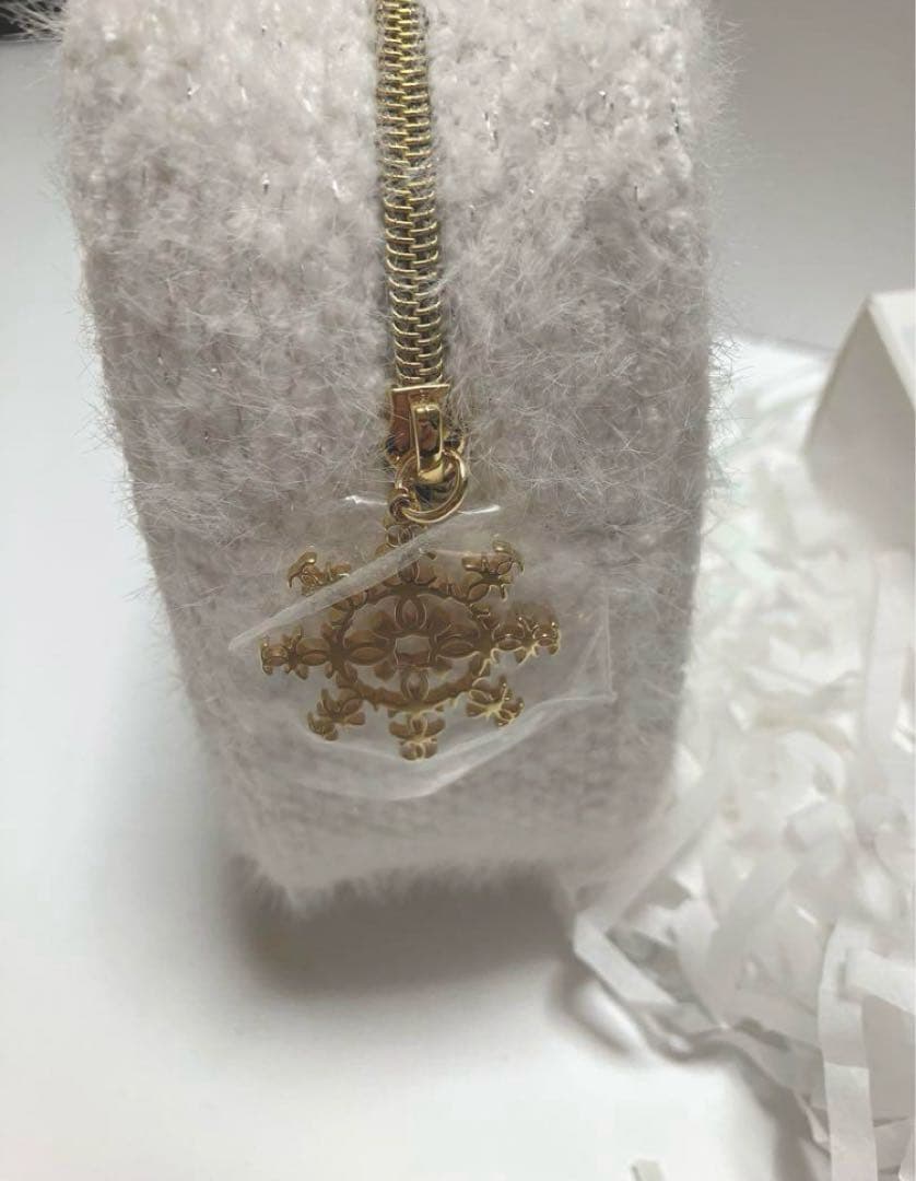 新品 CHANEL シャネルクリスマスコフレエッセンシャルケアセット