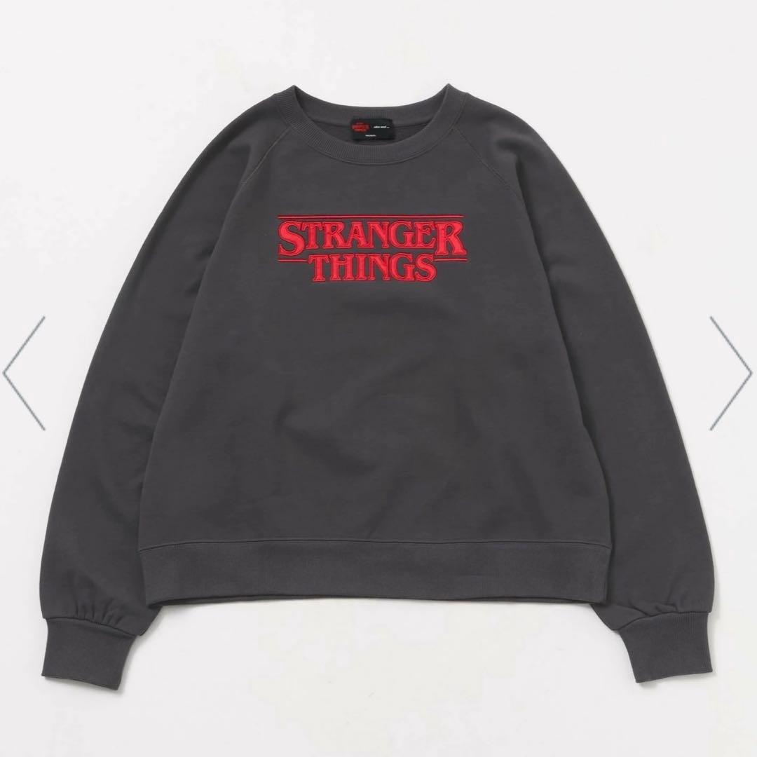 ニコアンド STRANGE THINGSコラボアソートスウェットプルオーバー