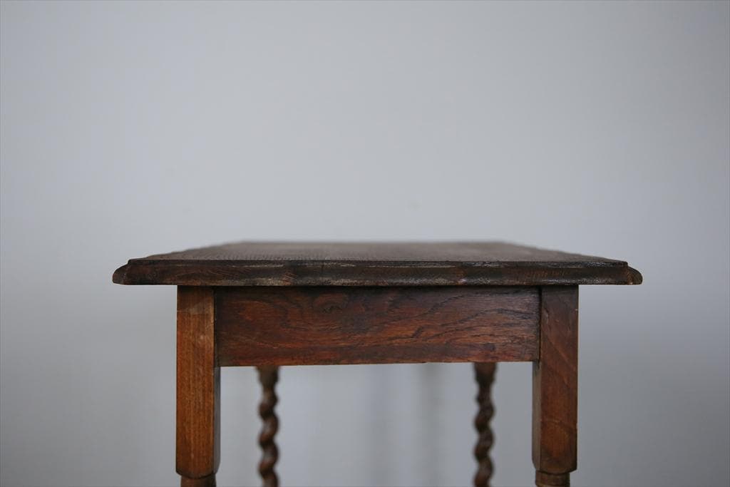 英国アンティーク木製サイドテーブル/オケージョナル机/飾り棚/花台(91-48)