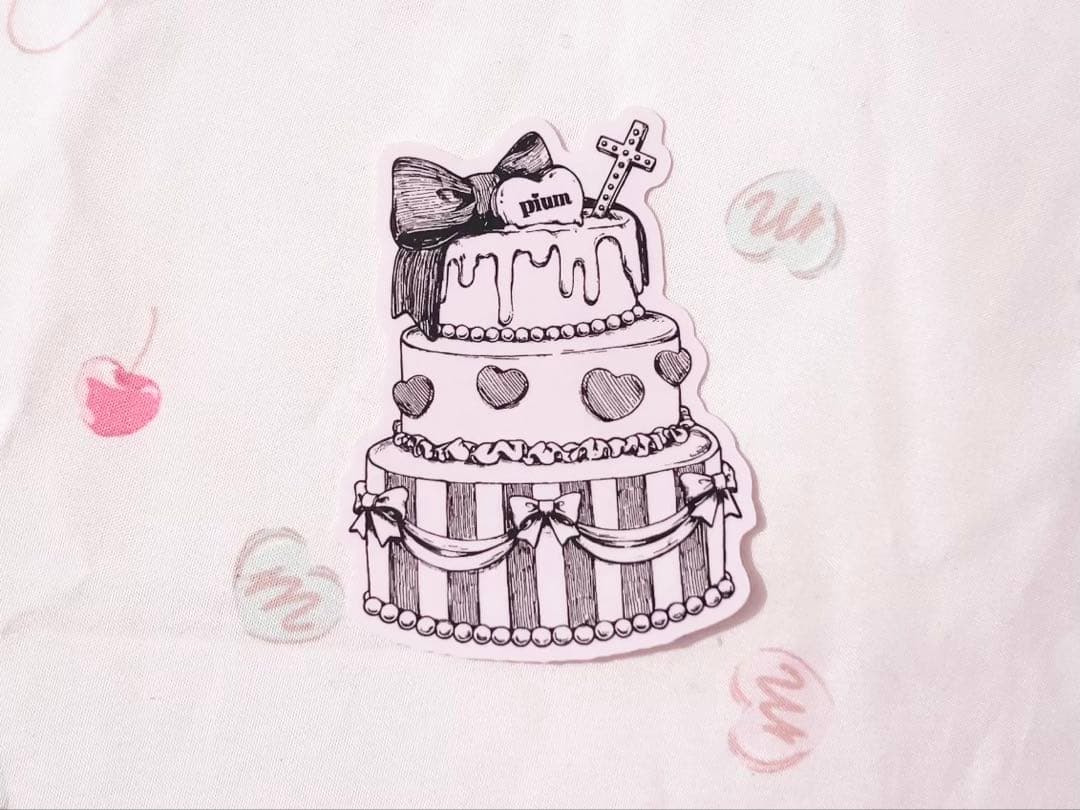 ୨୧新品未開封୨୧ pium ロゴビジュースタッズベレー ホワイト