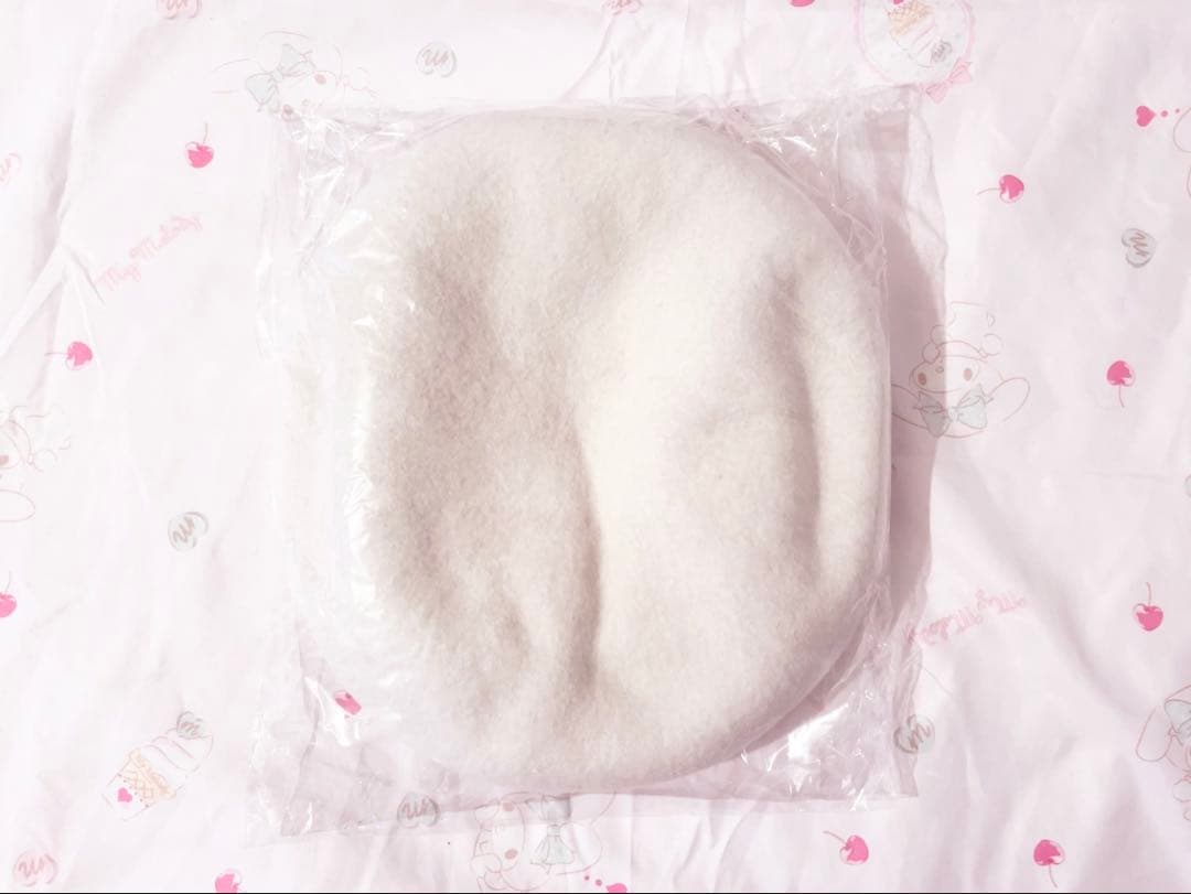 ୨୧新品未開封୨୧ pium ロゴビジュースタッズベレー ホワイト