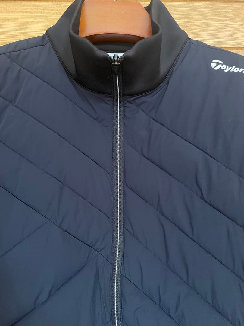 TaylorMade ブラック　ダウンジャケット　新品未使用！Lサイズ