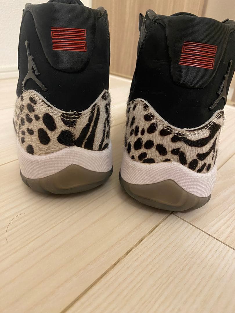 エアジョーダン11アニマル レオパード柄ハイカットスニーカー