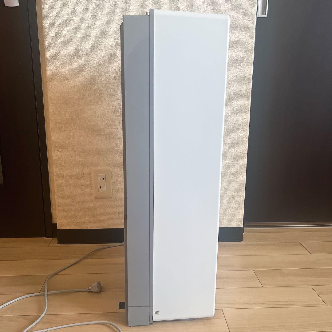 窓枠未使用　ハイアール窓エアコン　21年