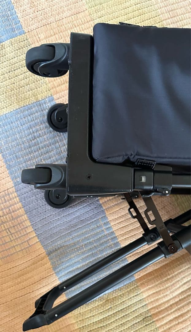 専用になっています。キャリーバック　Hello Kitty