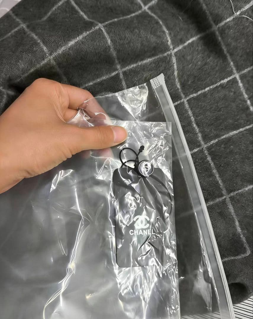 CHANELグレー キルティング柄 フリンジ付 ストール 美品 送料込／匿名配送