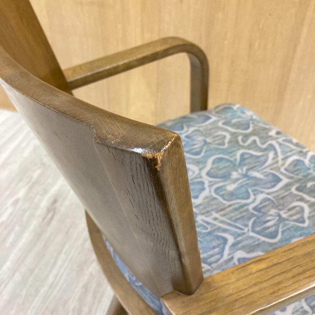 【カリモク】回転式　アームチェア　椅子　ダイニングチェア　A