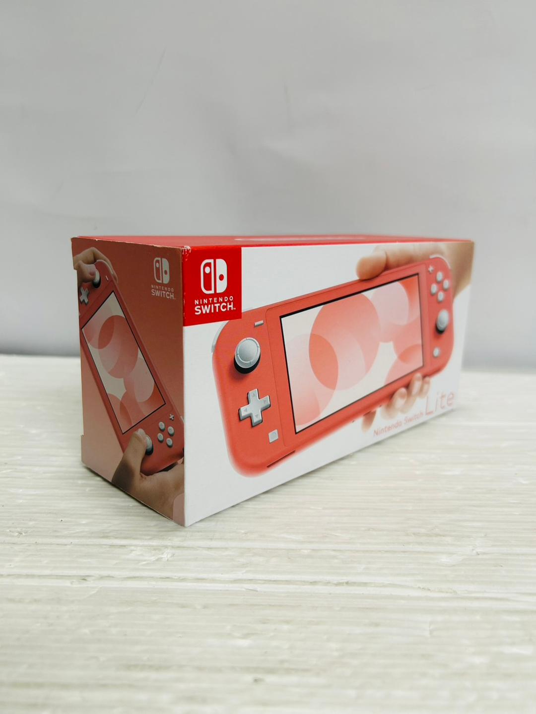 ★未使用品★極美品Nintendo Switch Lite コーラル