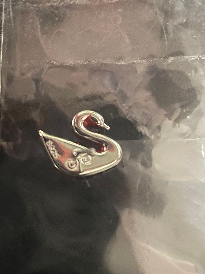 SWAROVSKI スワロフスキーストーンピアス スワンデザイン