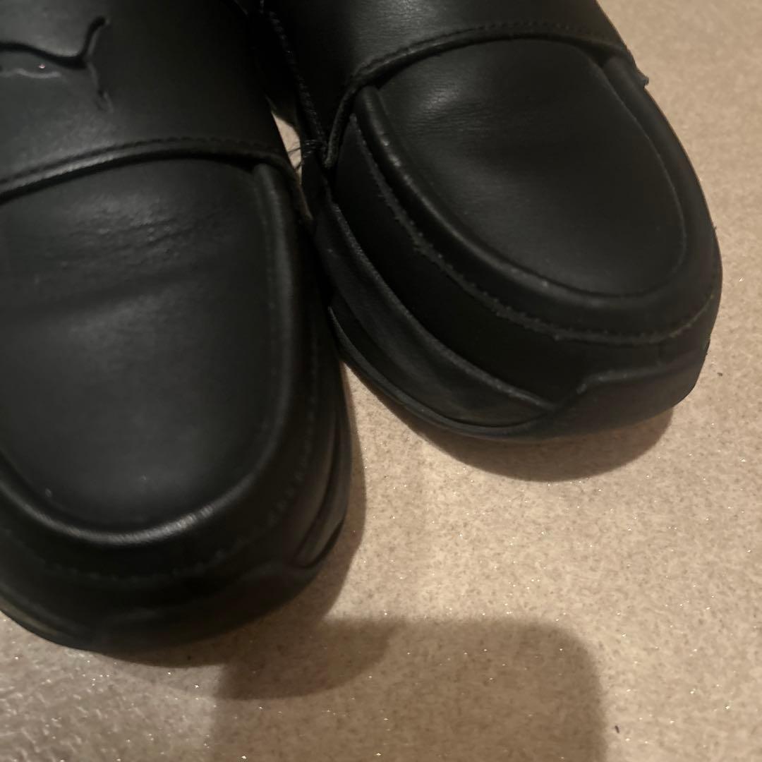 Puma ブラック スリッポンスニーカー