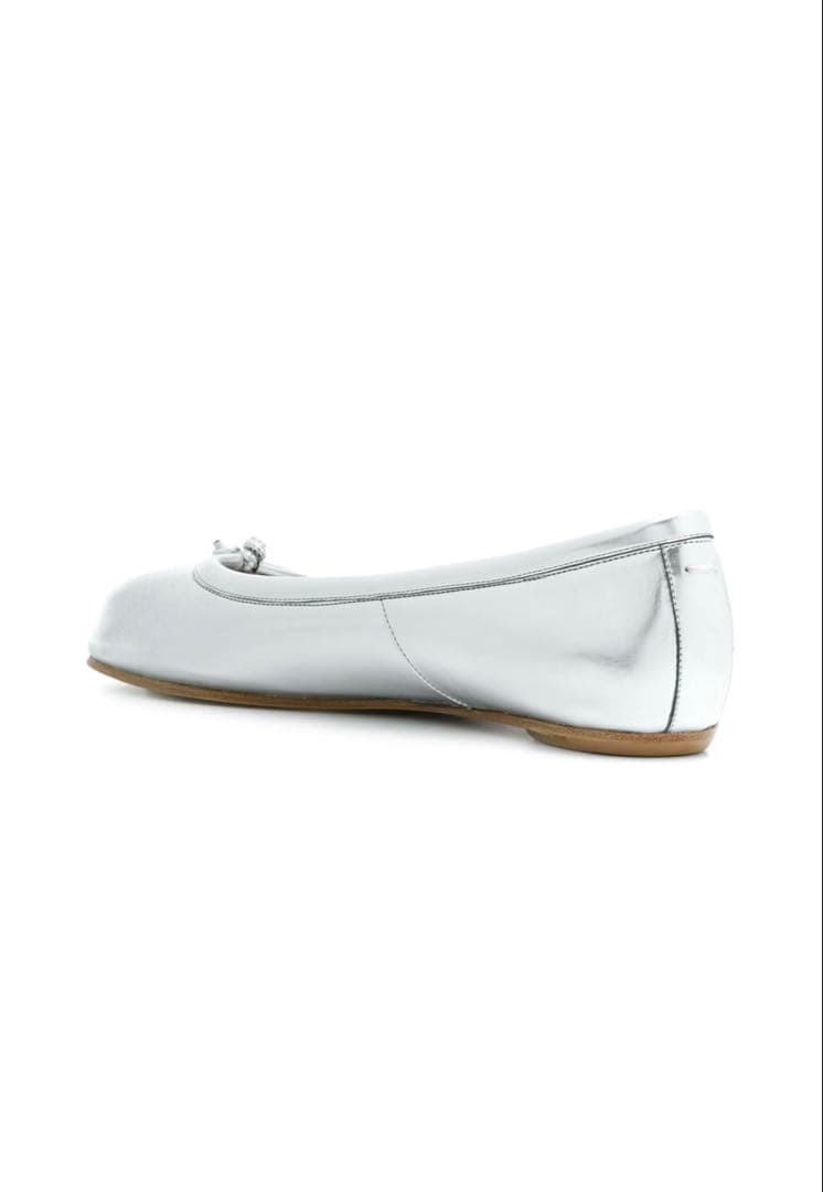 お値下げ！【美品】マルジェラ　タビ　フラット　バレエシューズ　　シルバー　38