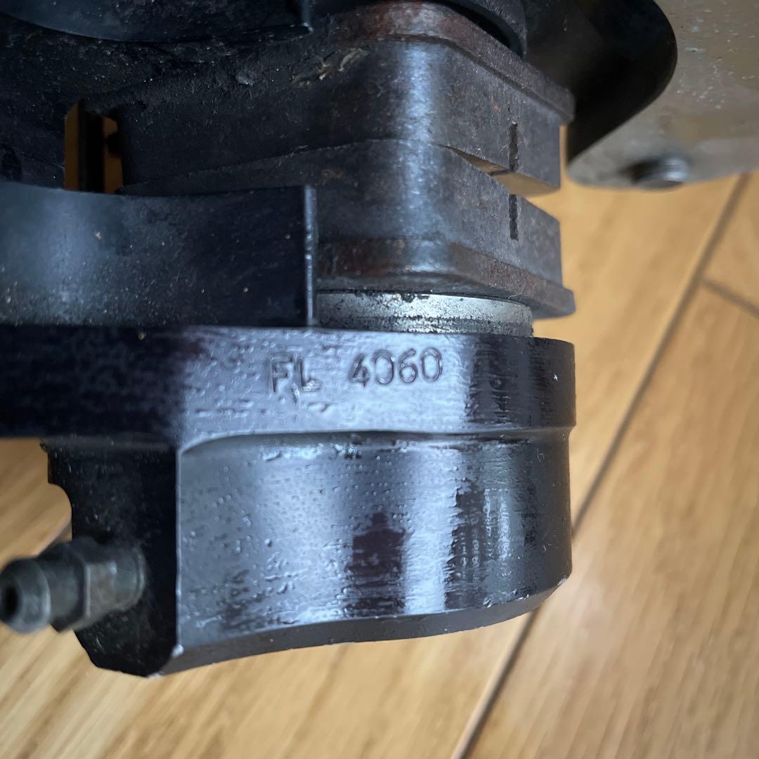 kirin wilwood ブレーキキャリパーとマウントセット