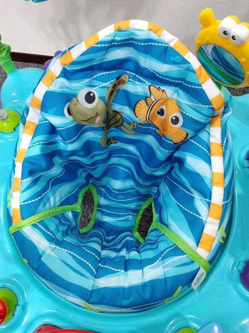 ファインディングニモ　ジャンパルー　Jumper