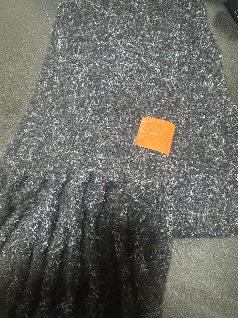 LOEWE ダークグレー マフラー ウール混紡