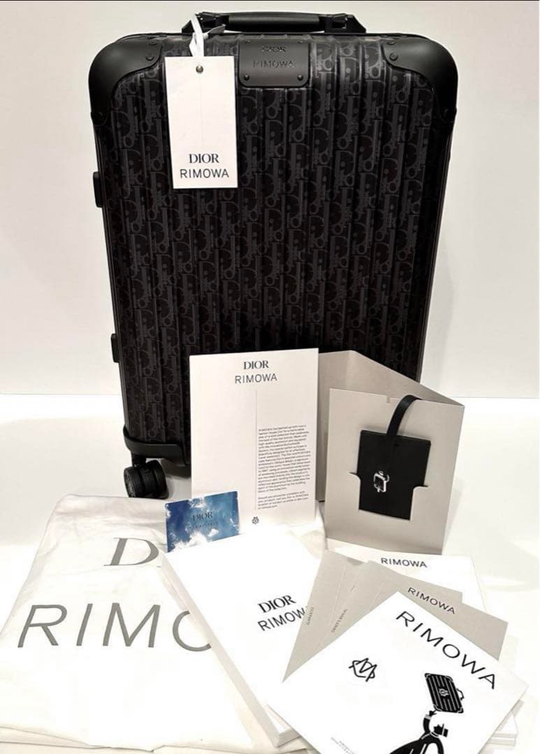 貴重なブラック新品 ☆ リモワ × ディオール 限定 キャリーケース 機内持込可