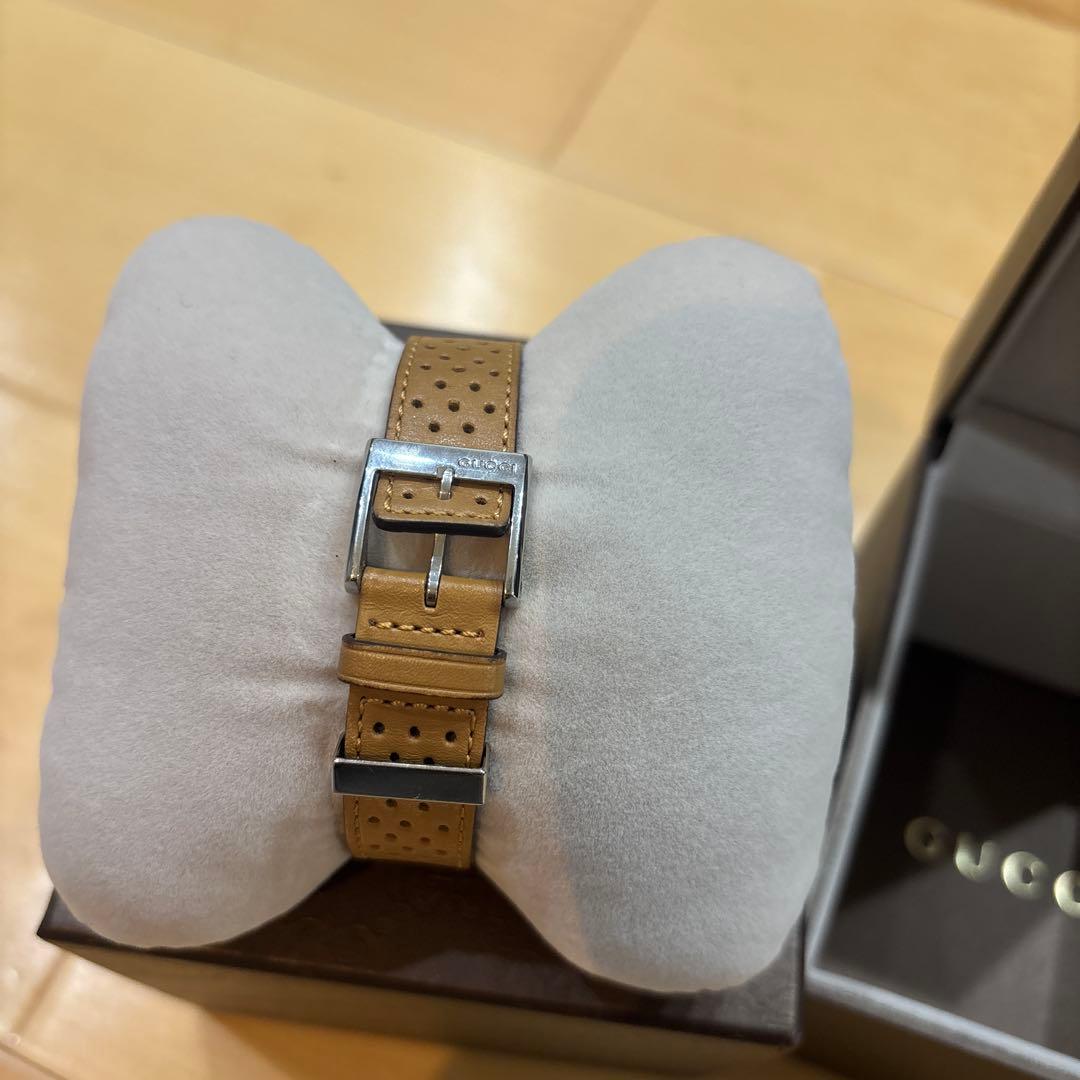 GUCCI アナログ腕時計 シルバー/ベージュ