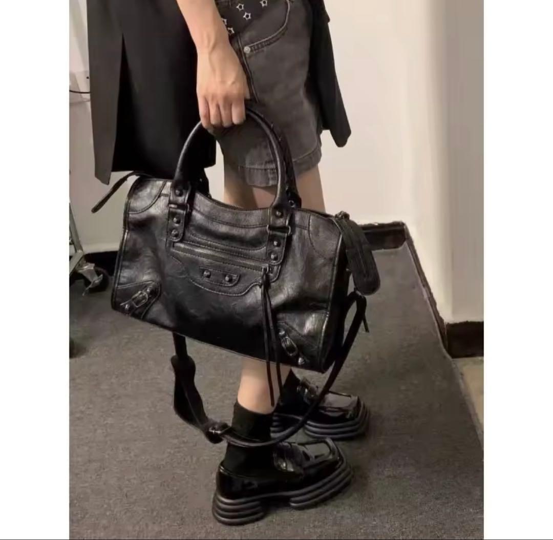 バレンシアガ BALENCIAGA バッグ ブラック cityバッグ