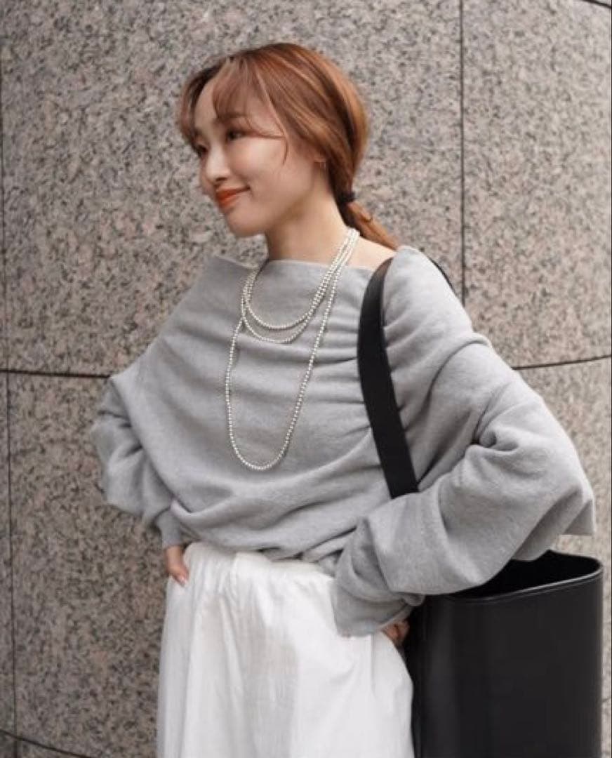 ETRÉ TOKYOデザインネックスウェットプルオーバー 新品未使用品